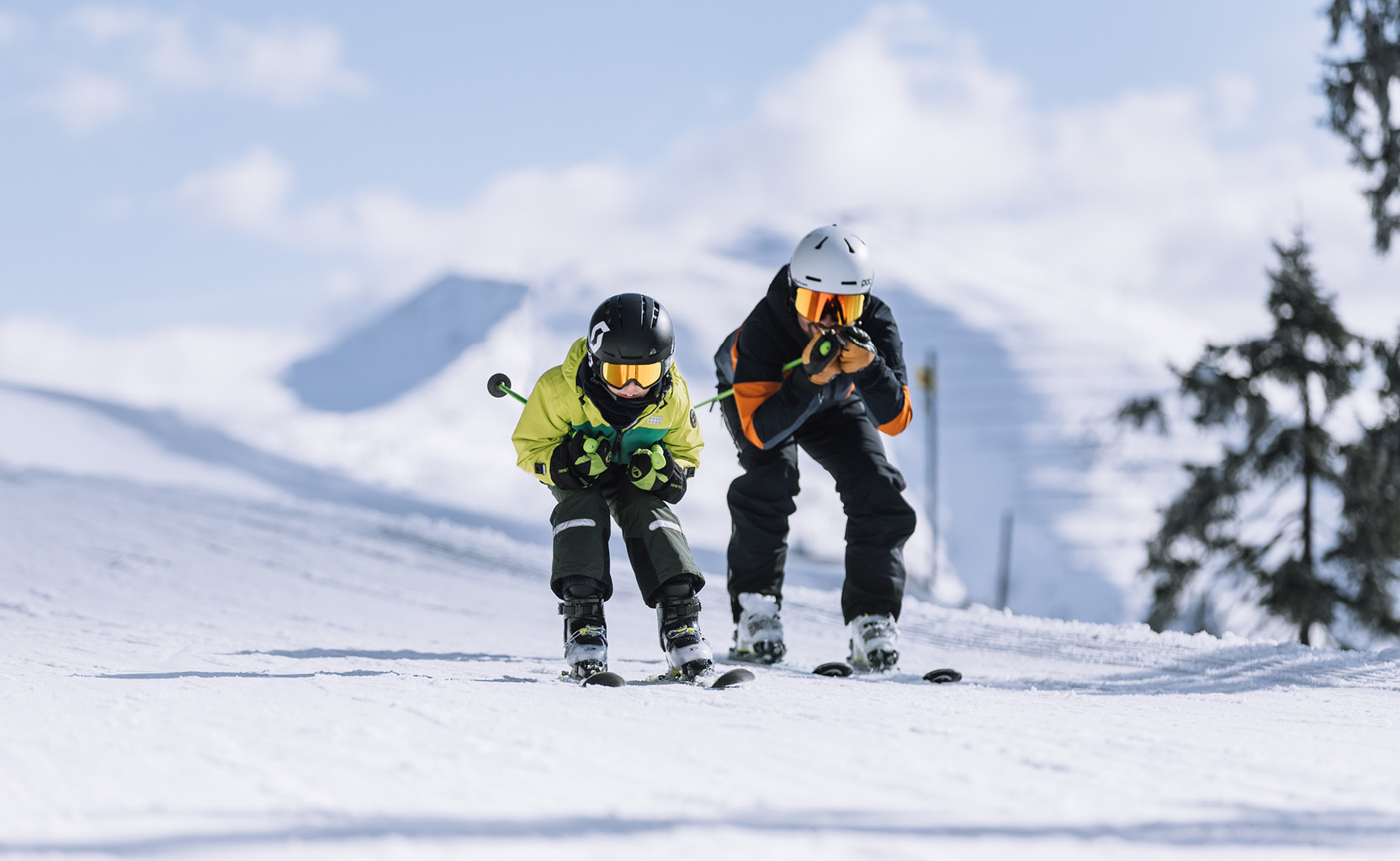 snow trails in saalbach hinterglemm